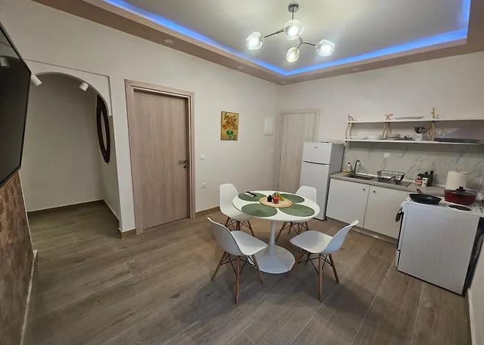 Chrysalis House בית נופש נאה פוטידאה