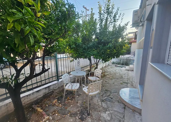 Chrysalis House * נאה פוטידאה