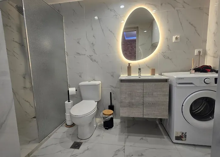 Chrysalis House 尼坡帝